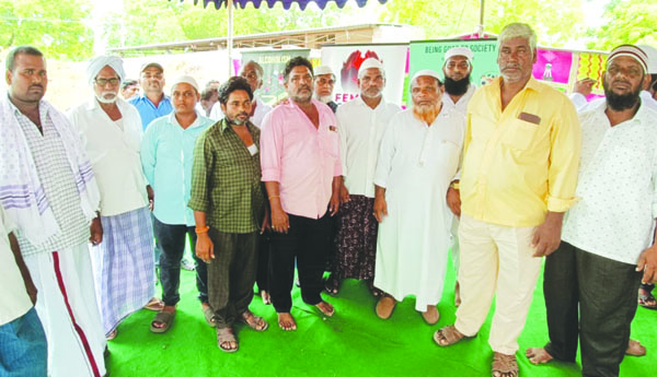 మనుషులంతా ఐక్యత, శాంతి కలిగి ఉండాలి