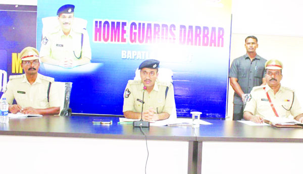 పోలీస్‌ శాఖకు హోంగార్డు సేవలు ఉపయోగకరం: ఎస్‌పి