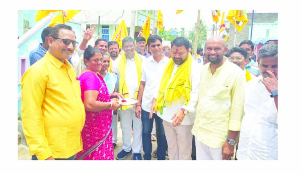 యువగళానికి సంఘీభావంగా పాదయాత్ర