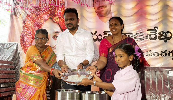 rachamallu-donate-to-students