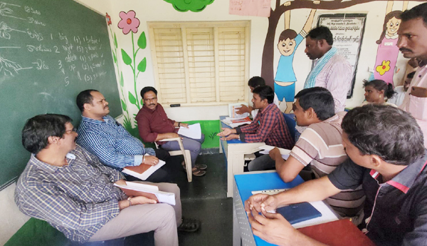 పరిహారం చెల్లించాకే పనులు