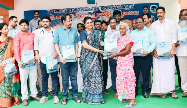 rk-roja-on--ysr-birth-anniversary