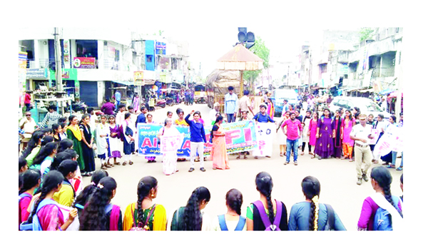 అరాచక శక్తులపై కఠిన చర్యలు తీసుకోవాలి