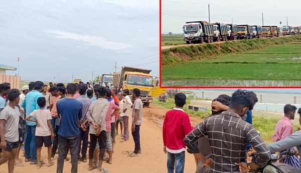 /Moolapet-port-blocked-by-vehicles