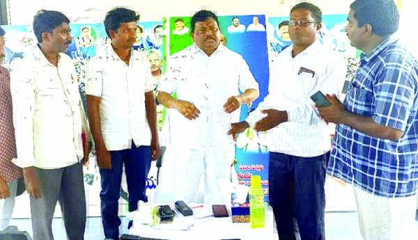 రైతు బజార్‌ను వినియోగంలోకి తేవాలి