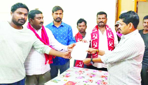  టమోటాలను ఎఎంసిల ద్వారా పంపిణీ చేయాలి