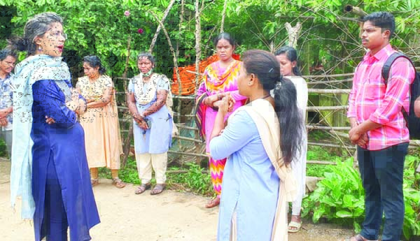 గిరిజన గ్రామాల్లో పిఒ పర్యటన