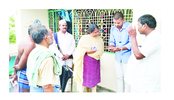 ఓటరు పరిశీలనలో వాలంటీర్లు ఉండరాదు : ఆర్‌డిఒ