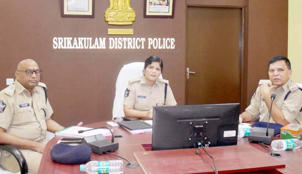 పెండింగ్‌ కేసుల దర్యాప్తు వేగవంతం