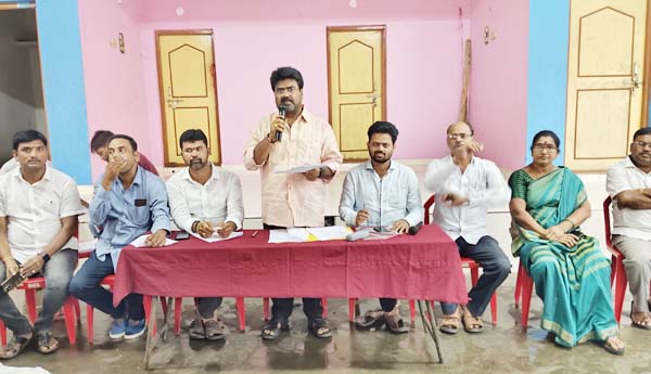 ఇంటింటా సర్వేపై అప్రమత్తం