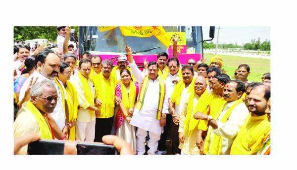 అభివృద్ధి, సంక్షేమం కుంటుపడింది