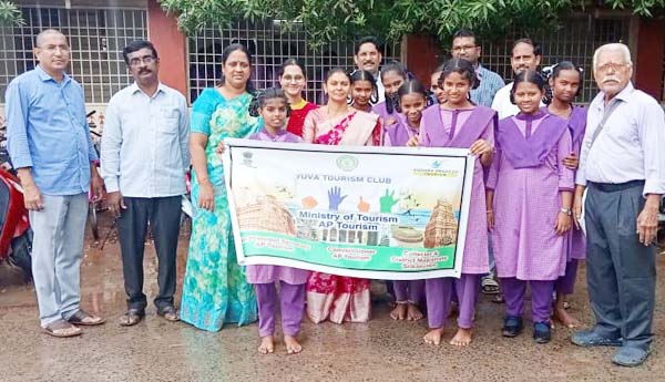 పర్యాటక క్లబ్‌లతో నూతన ఆవిష్కరణలు