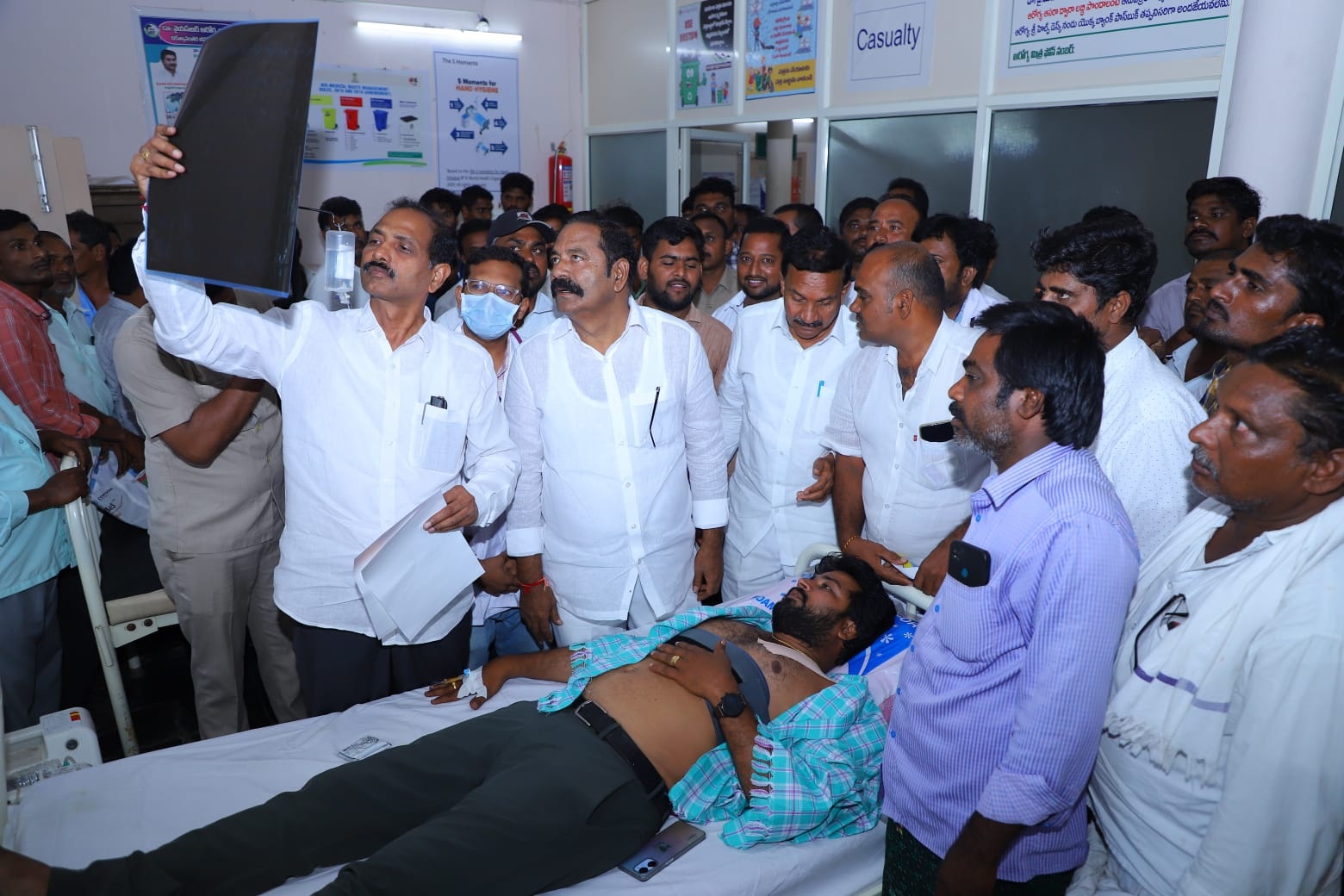 ఘర్షణపై పరస్పర విమర్శల పర్వం