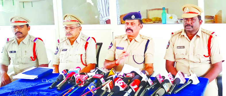 కిడ్నీ మార్పిడి కేసులో నలుగురు అరెస్టు : ఎసిపి