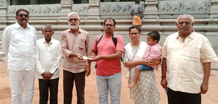 విరాళాలు అందజేత