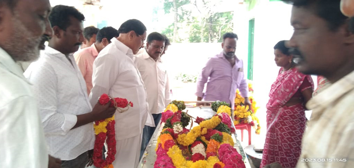 మాజీ ఉపసర్పంచ్‌ మాల్యాద్రి మృతి
