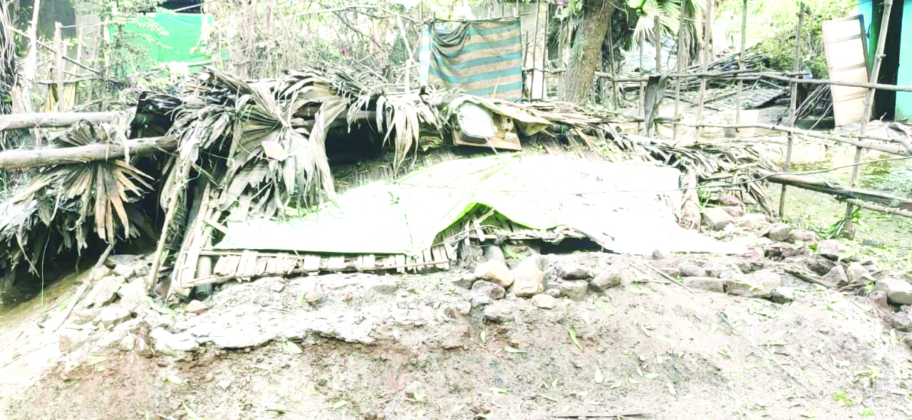 కూలిన ఇళ్లు పరిహారం ఎన్నాళ్లకో..!