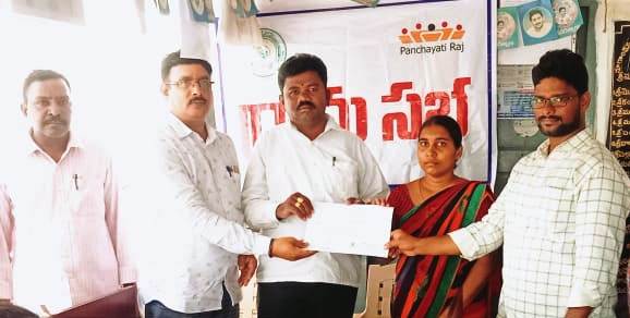  గ్రామంలో ప్రతీ ఇంటికీ కుళాయిలు