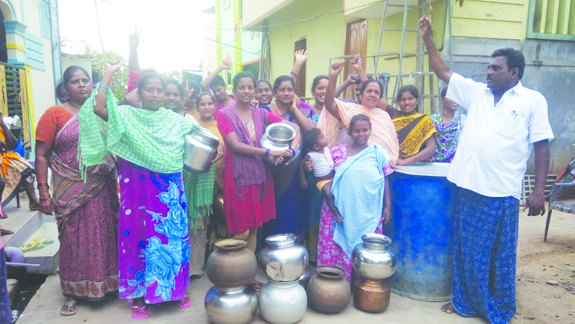 తాగునీరు అందించాలని మహిళల ధర్నా