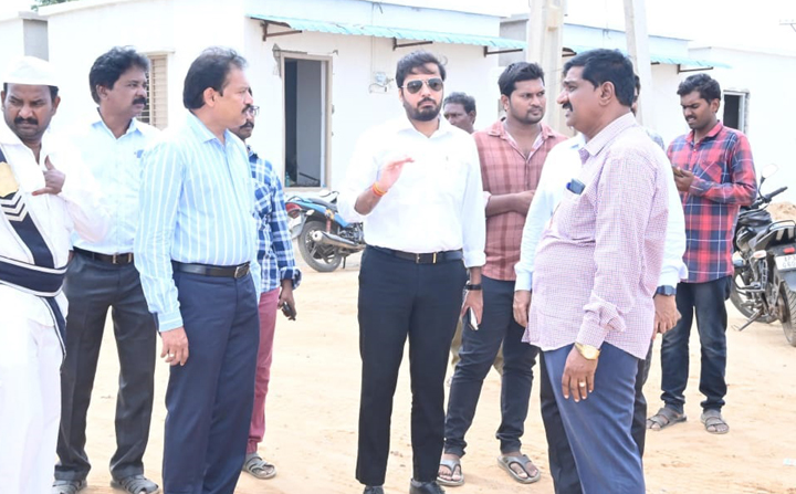 జగనన్న కాలనీ పనులు వేగవంతం