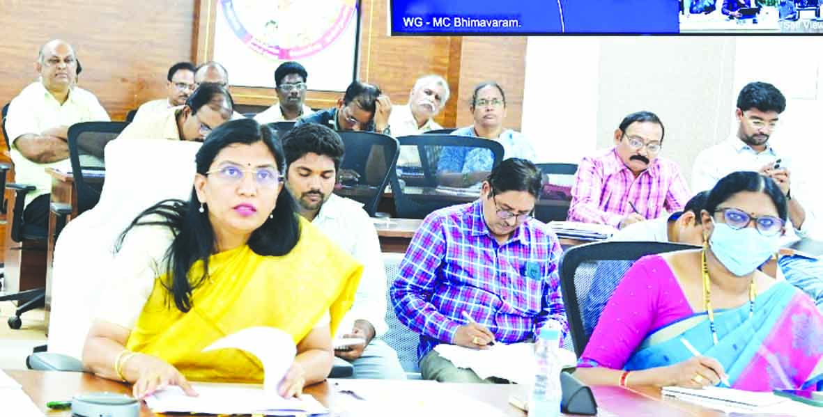 లక్ష్యాలను సకాలంలో పూర్తి చేయాలి