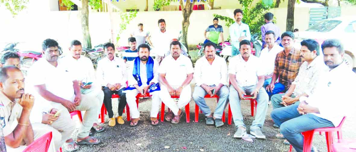 దళితులపై దాడులు దారుణం