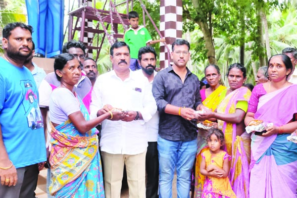 వరద బాధితులకు అండగా శివన్నారాయణ