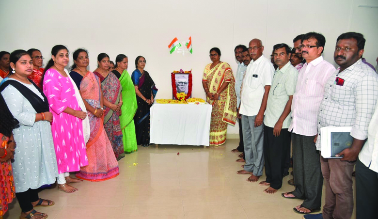 జెడ్‌పిలో టంగుటూరి ప్రకాశం పంతులు జయంతి