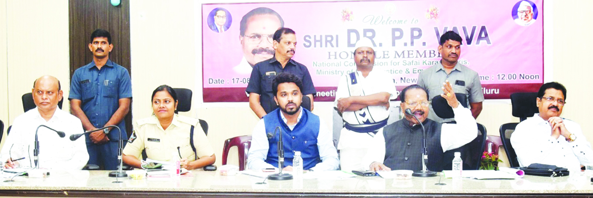 జిల్లాలో అభివృద్ధి సంక్షేమ కార్యక్రమాలు భేష్‌