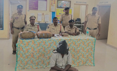 10 కేజీల గంజాయి స్వాధీనం