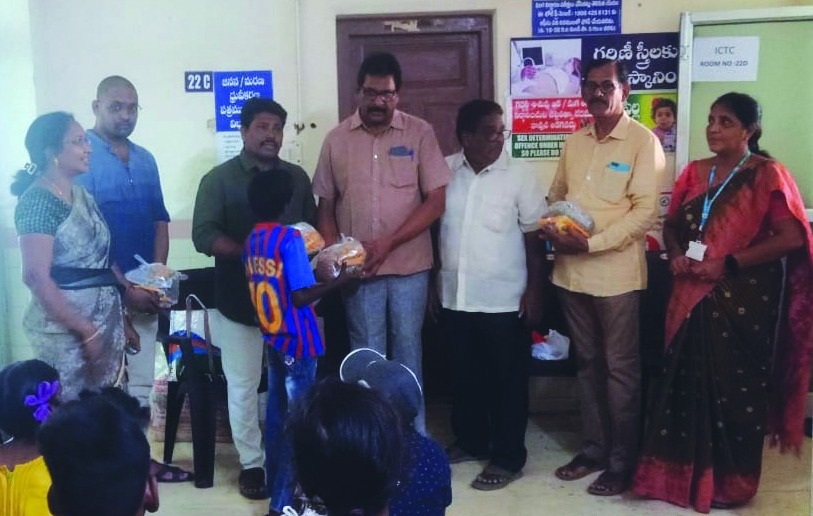 హెచ్‌ఐవి పిల్లలకు పౌష్టికాహారం పంపిణీ