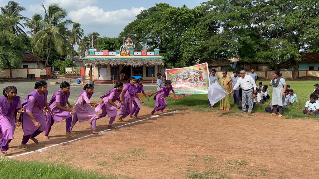 విద్యార్థులకు క్రీడా పోటీలు