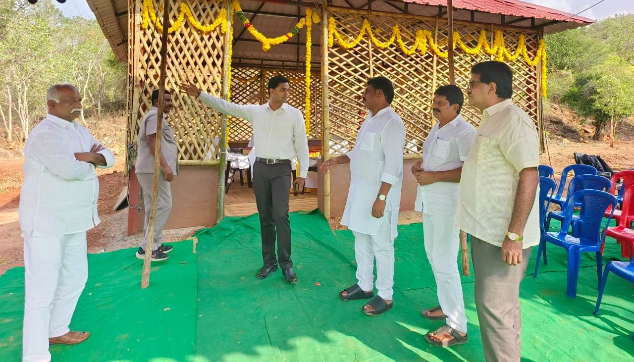  నగరవనం ప్రారంభ కార్యక్రమంలో ఎమ్మెల్యే కొరముట్ల శ్రీనివాసులు