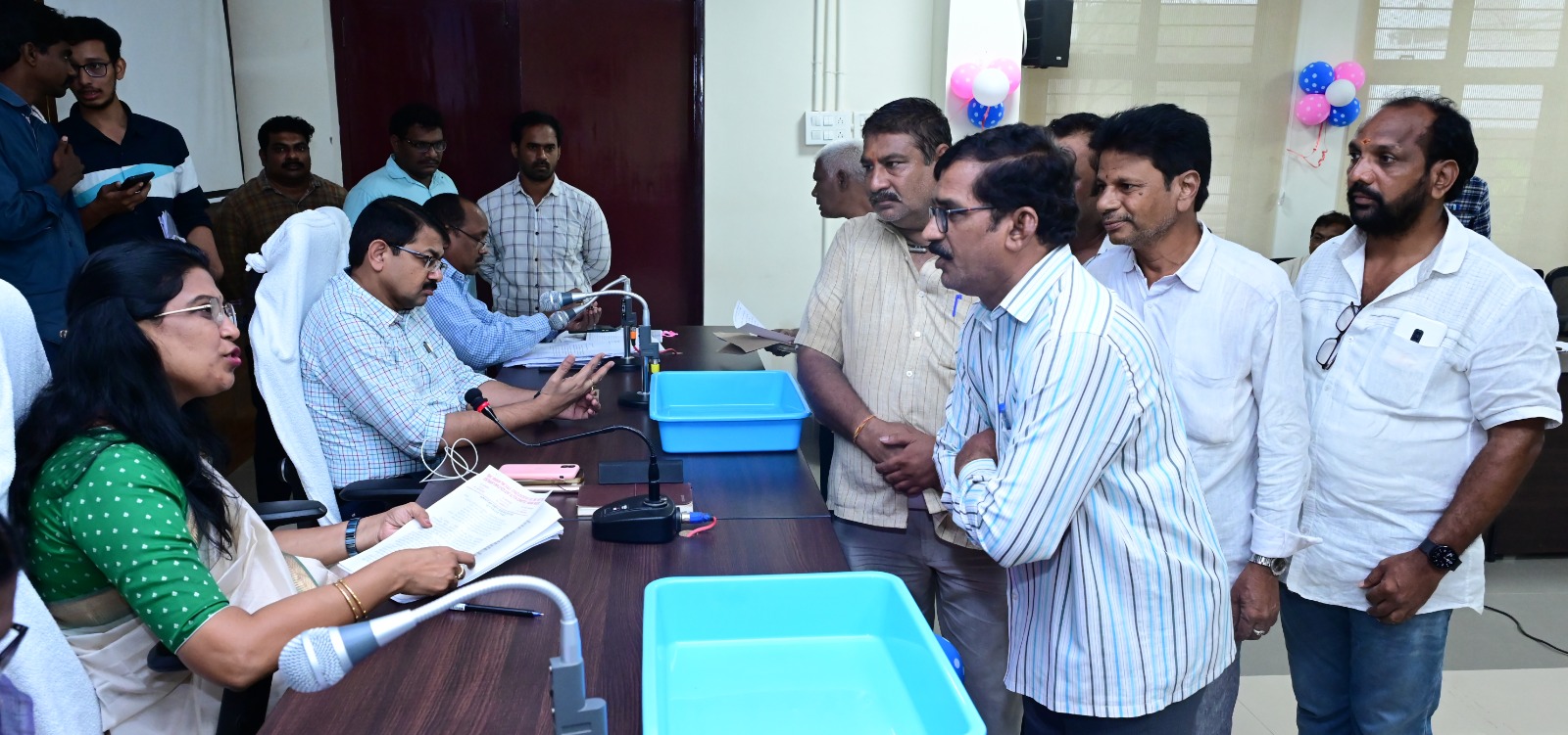 స్వేచ్ఛగా పని చేయడానికి గ్రీవెన్స్‌ తోడ్పాటు