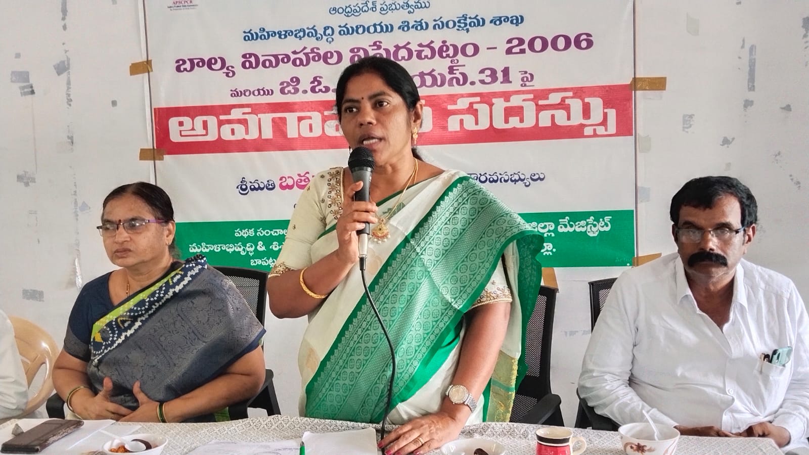 బాలల హక్కుల కమిషన్ సభ్యులు బి పద్మావతి