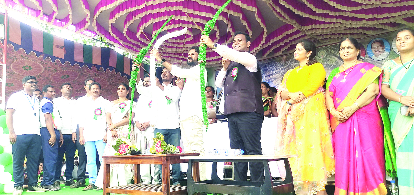 ఘనంగా ఆదివాసీ దినోత్సవం