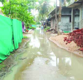 జిల్లాలో పలు చోట్ల వర్షం
