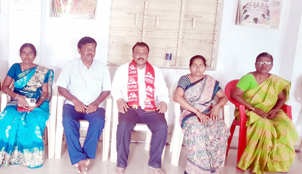 యానిమేటర్లకు ఉద్యోగ భద్రత కల్పించాలి