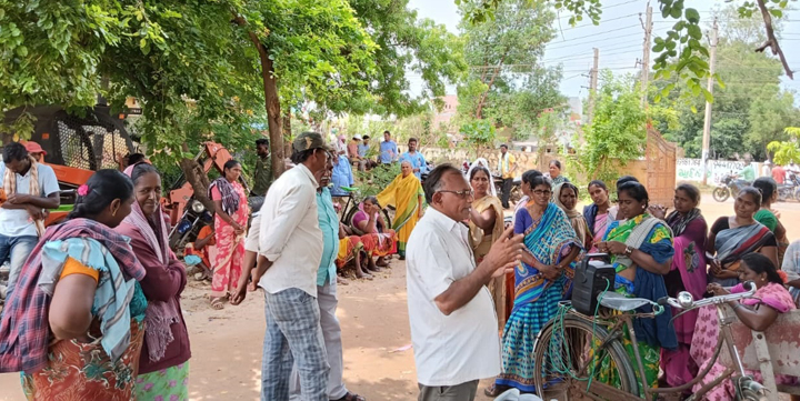 మున్సిపల్‌ కార్మికులను రెగ్యులరైజ్‌ చేయాలి
