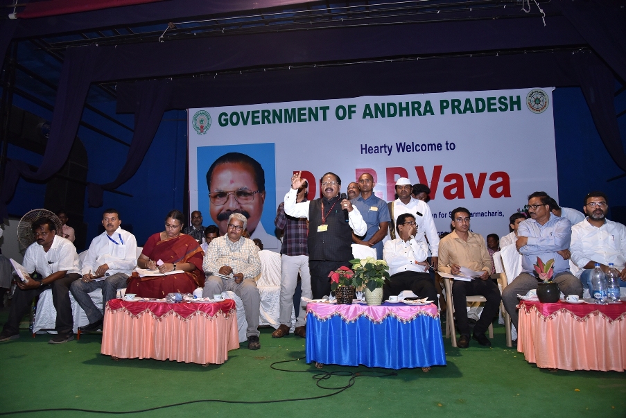 సఫాయి కర్మచారులకు భవిష్యత్తుకు భరోసా