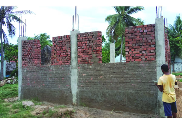 నత్తనడకన అంగన్‌వాడీ భవన నిర్మాణాలు