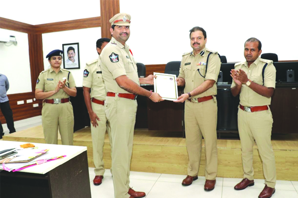 నేర నియంత్రణపై ప్రత్యేక దృష్టి : డిఐజి