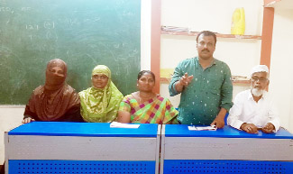 మాట్లాడుతున్న సిఐటియు జిల్లా ప్రధాన కార్యదర్శి రామాంజులు