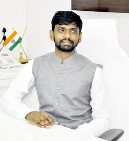 కమి షనర్‌ సూర్యసాయిప్రవీన్‌చంద్‌ 