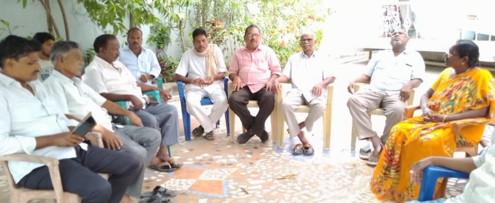 రైతులకు న్యాయం చేయాలి