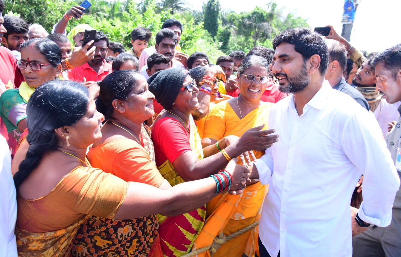 పామాయిల్‌ రైతులకు అండగా ఉంటాం