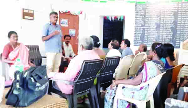 పిహెచ్‌సి కంటింజెంట్‌ వర్కర్లను పర్మినెంట్‌ చేయాలి
