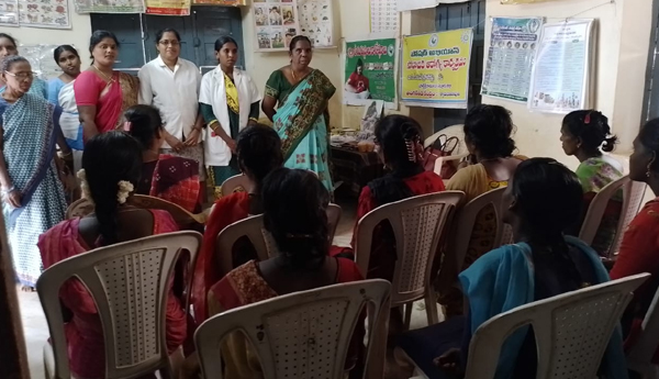 The-baby-should-be-breastfed-till-six-months