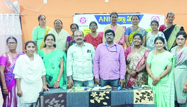 ఎఎన్‌ఎంలపై పనిభారాన్ని తగ్గించాలి