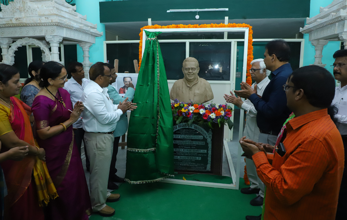 వర్సిటీలో ఎస్పీ బాలు పేరుతో విభాగం